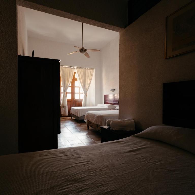Hotel Nueva Antequera - Familiensuite mit Balkon - 3