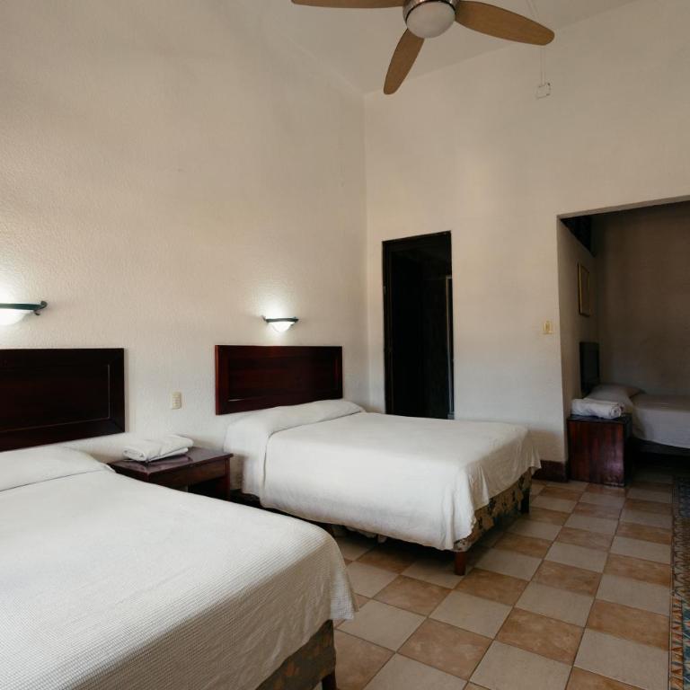 Hotel Nueva Antequera - Familiensuite mit Balkon - 6