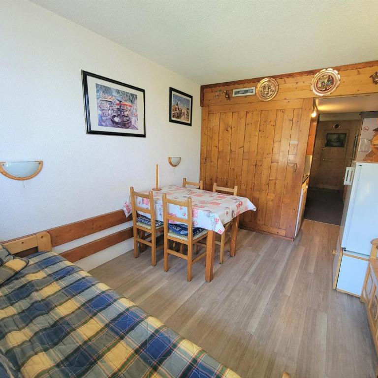 Studio ski aux pieds avec balcon et TV - FR-1-346-493 - Studio - 10