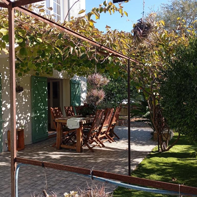 Bas de villa , coin détente extérieur et parking - Apartamento de 1 dormitorio - 29