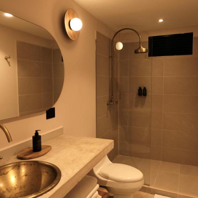 Isla Clara Hotel - Deluxe Double Room with Two Double Beds - 4
