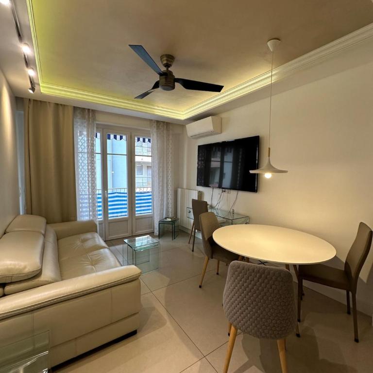 2 beds-2 full baths,AC, lift-balcony, parking - Appartement 3 Chambres - 1