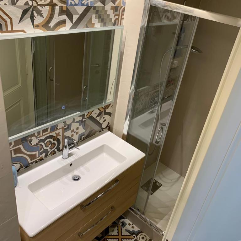 2 beds-2 full baths,AC, lift-balcony, parking - Appartement 3 Chambres - 4