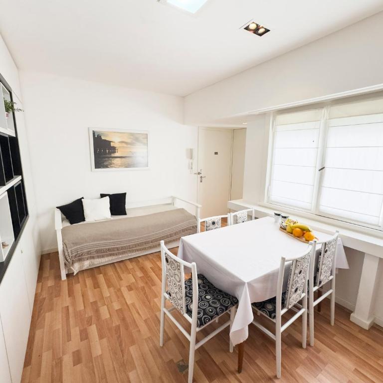 NUEVO dos ambientes a UNA cuadra del mar sobre AV COLÓN - Apartamento de 2 dormitorios - 1
