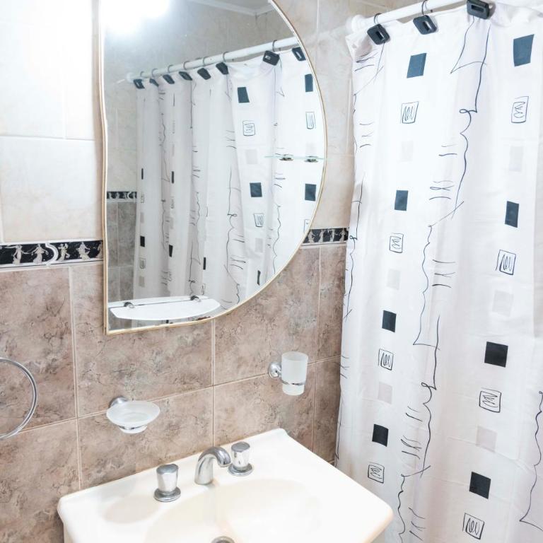 NUEVO dos ambientes a UNA cuadra del mar sobre AV COLÓN - Apartamento de 2 dormitorios - 12