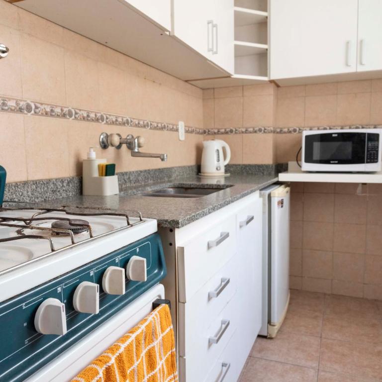 NUEVO dos ambientes a UNA cuadra del mar sobre AV COLÓN - Apartamento de 2 dormitorios - 15