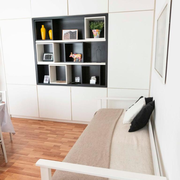 NUEVO dos ambientes a UNA cuadra del mar sobre AV COLÓN - Apartamento de 2 dormitorios - 17