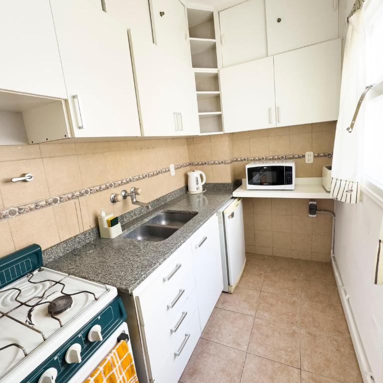 NUEVO dos ambientes a UNA cuadra del mar sobre AV COLÓN - Apartamento de 2 dormitorios - 29