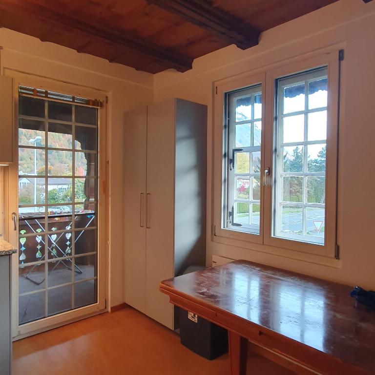 Traditional Swiss-Flat - Appartement 2 Chambres - 13