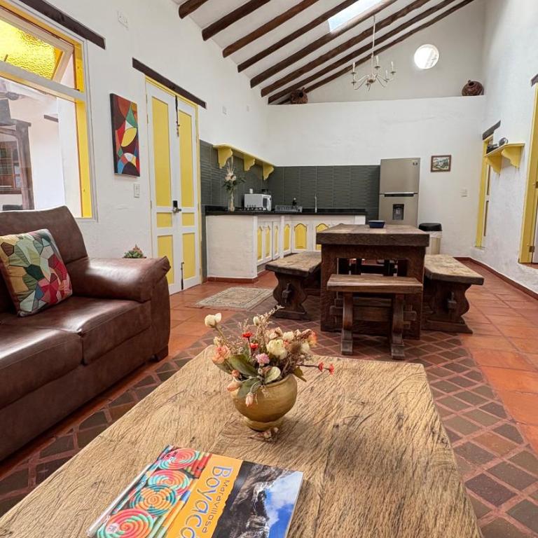 Bombon Hotel - Casa de 4 dormitorios - 1