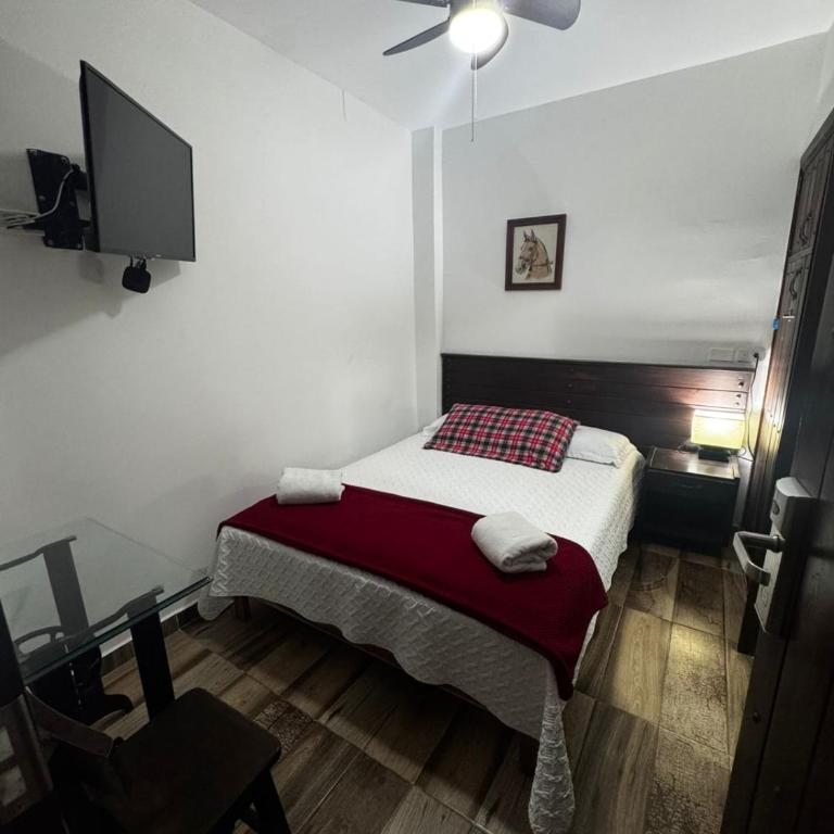 Hotel Boutique Colonial Cartago - Habitación Doble con baño privado - 6
