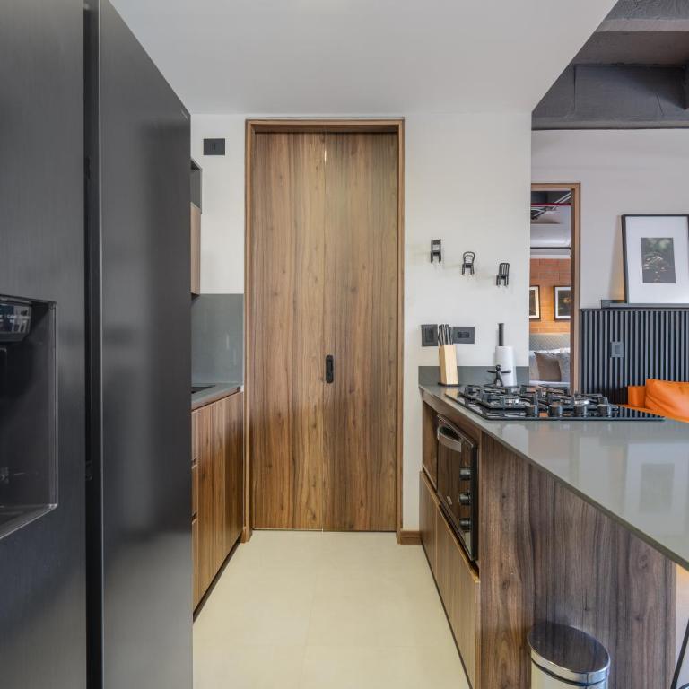 New Luxury Apartment - Two-Bedroom Apartment - 4