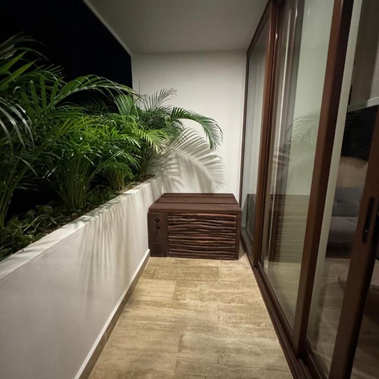 Private Jacuzzi Jungle View in La Veleta - Apartamento de 1 dormitorio con terraza - 3