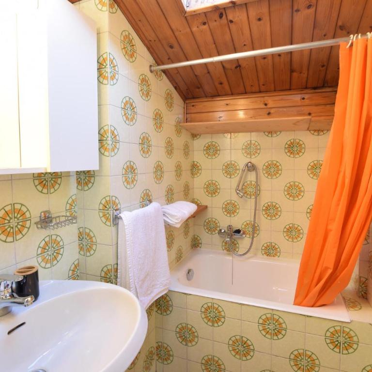 Splendida Casa Con 2 Camere Da Letto A Pont-Saint-Martin - Casa Vacanze con 2 Camere da Letto - 17