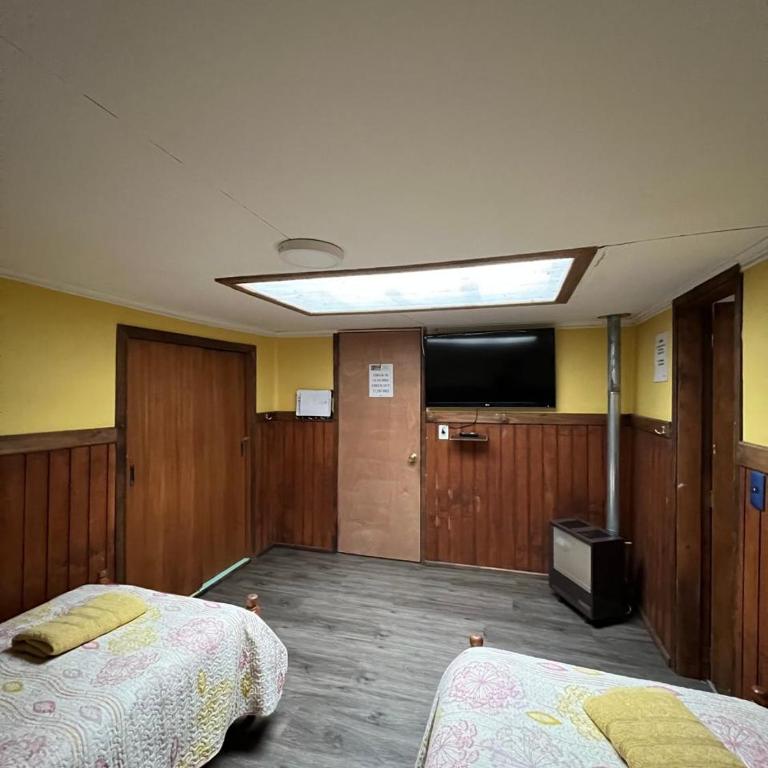 Hostal y Residencial El Mundial - Habitación Doble con baño privado - 2 camas - 3