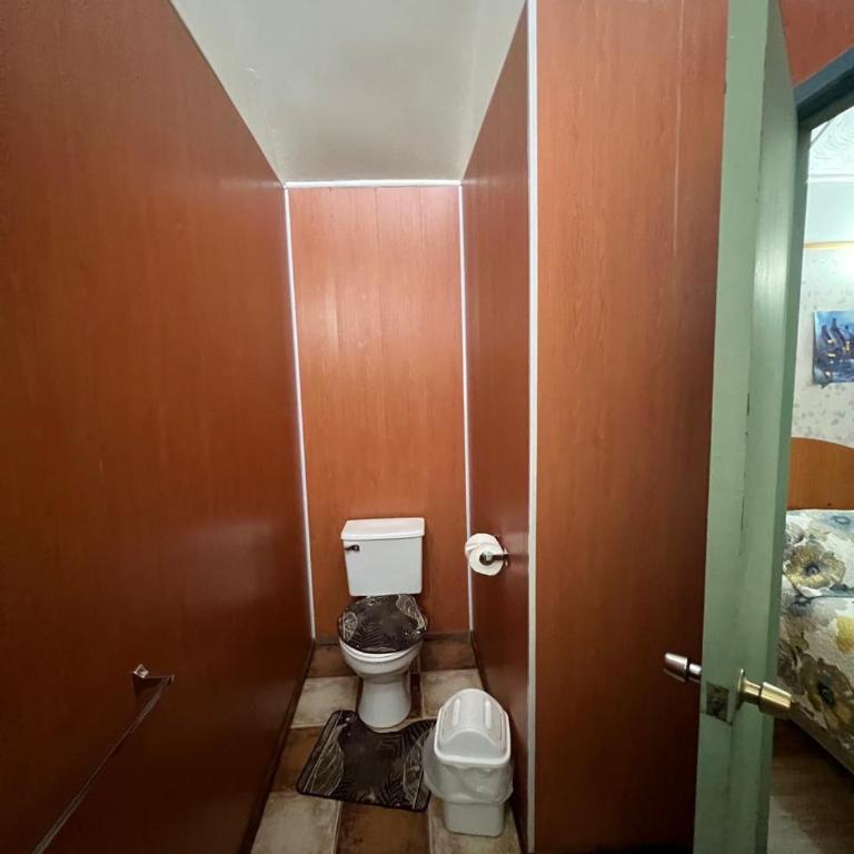 Hostal y Residencial El Mundial - Habitación Doble con baño privado - 2 camas - 3