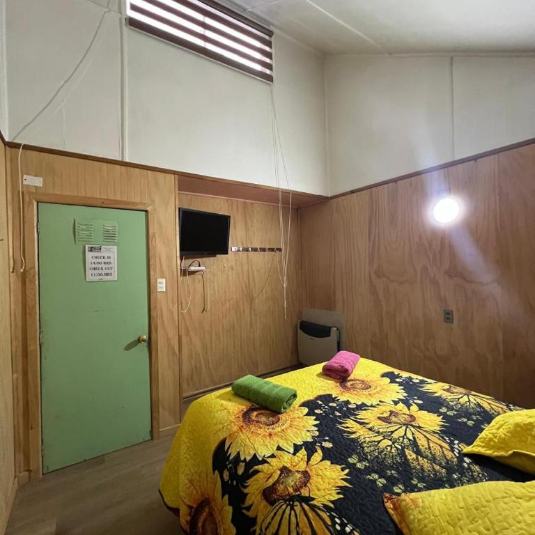 Hostal y Residencial El Mundial - Double or Twin Room - 2