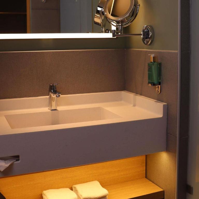 Novotel Mexico City Santa Fe - Habitación Superior con cama extragrande - 2