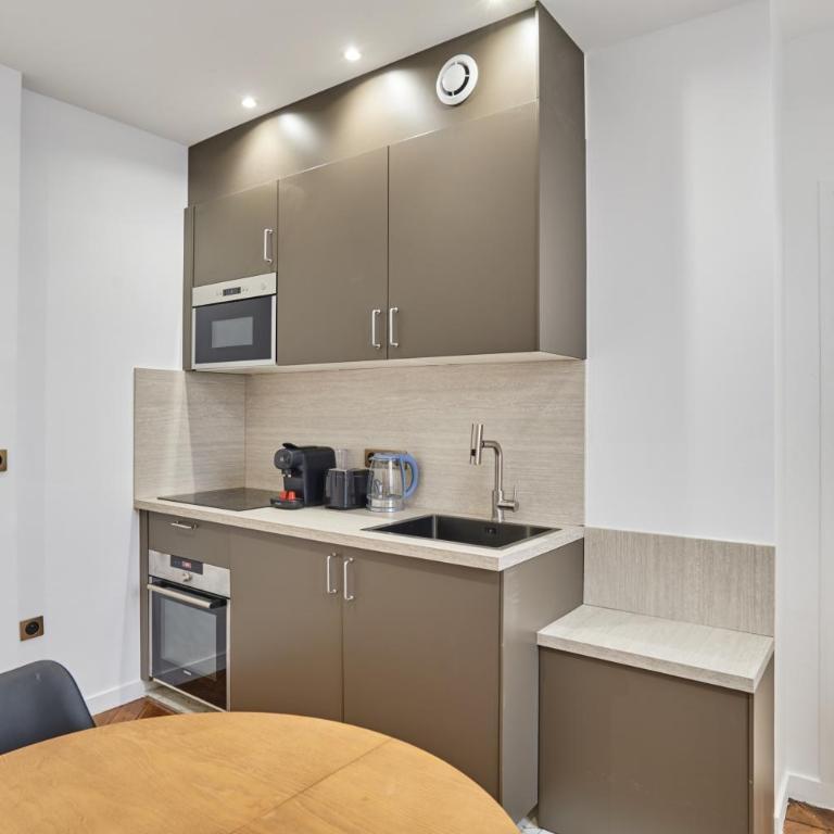 Rent a Room - Residence Meslay - Studio Supérieur - 9