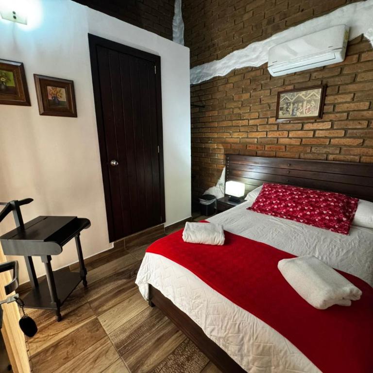 Hotel Boutique Colonial Cartago - Habitación Doble con baño privado - 2