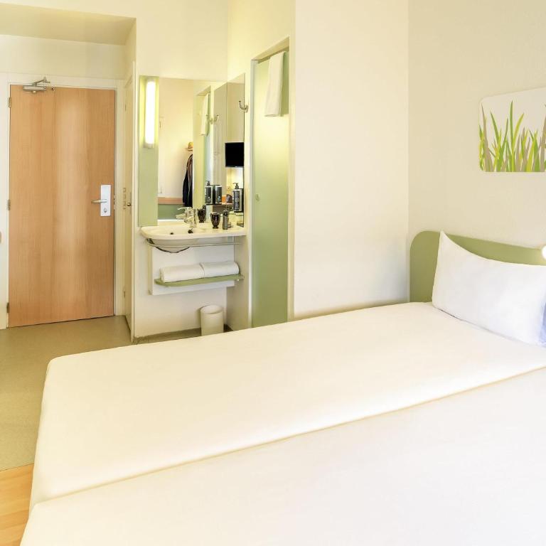 Ibis Budget Madrid Calle Alcalá - Habitación Doble - 2 camas - 5