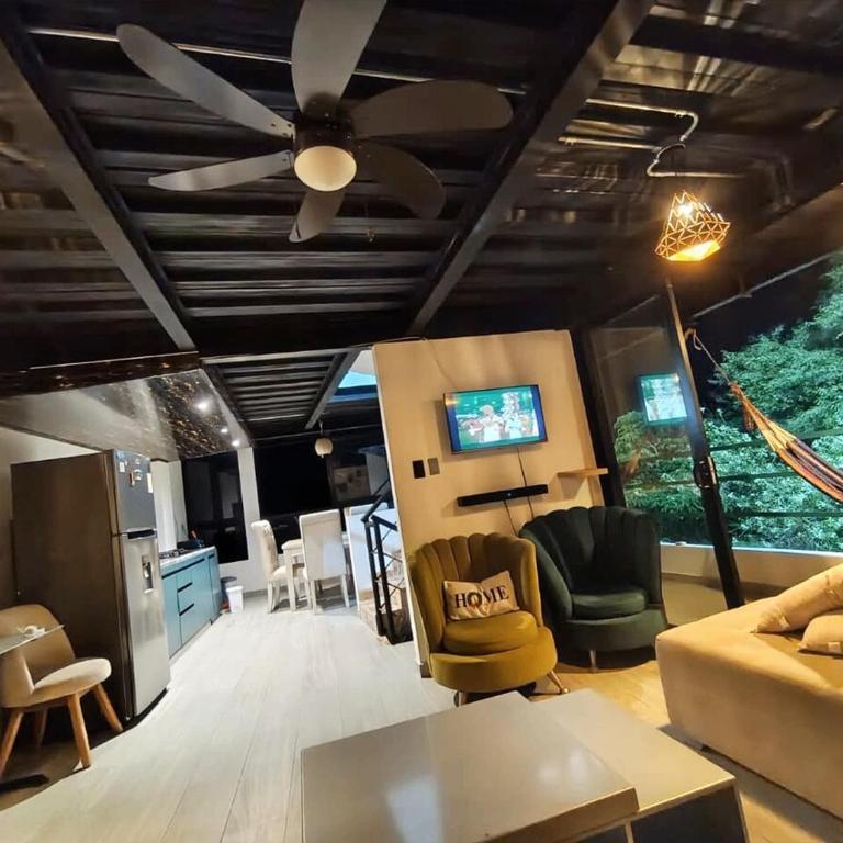 Casa frente al mar en la montaña - Casa de 3 dormitorios - 4