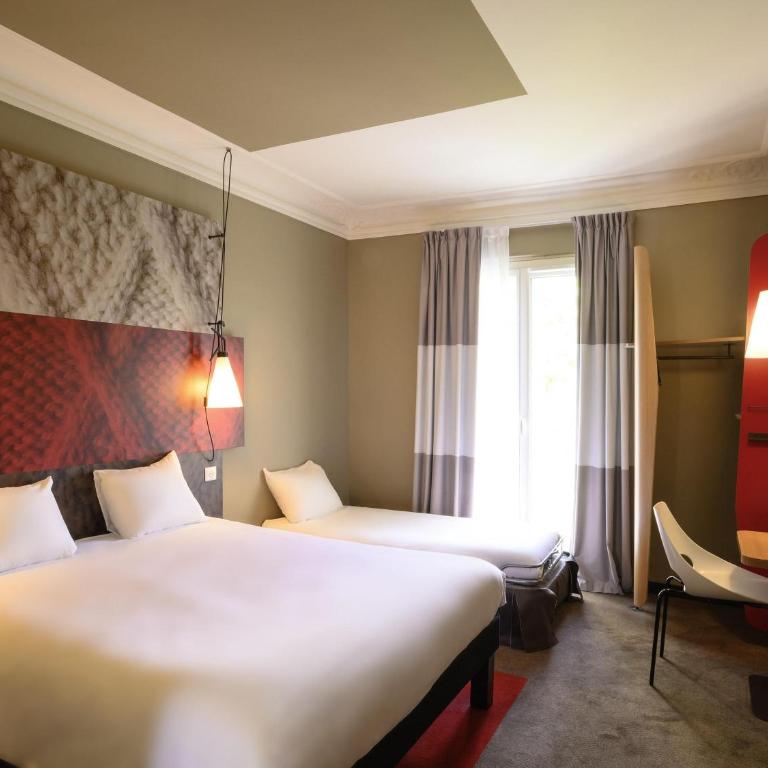 ibis Paris Tour Montparnasse 15eme - Chambre Triple avec 1 Lit Double et 1 Canapé-Lit - 1
