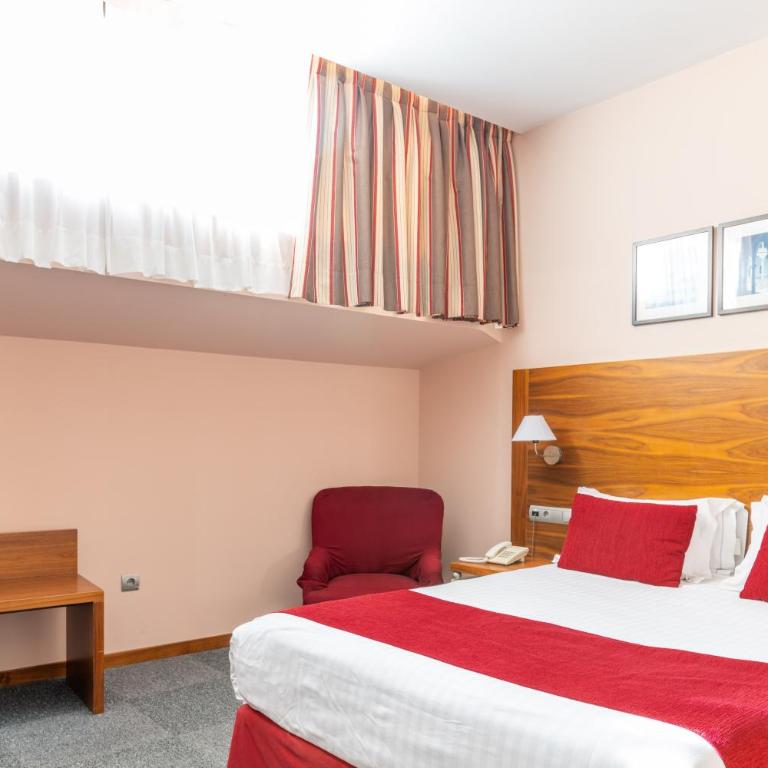 Hospedium Hotel Casino Del Tormes - Habitación Doble - 1 o 2 camas - 3