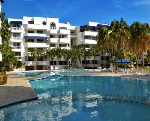 EXCLUSIVO APARTAMENTO EL PEÑON LAGOs - Apartamento de 4 dormitorios con balcón - 7