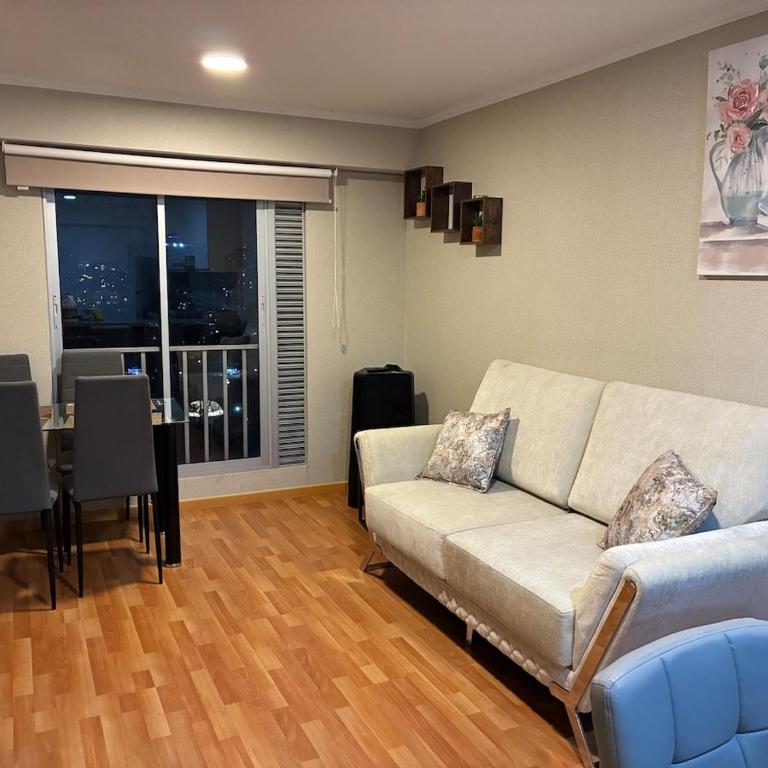 Spacious downtown apartment overlooking Parque de las Aguas - Apartamento de 2 dormitorios - 1