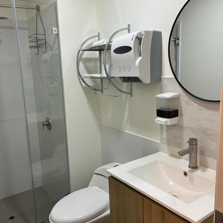 Spacious downtown apartment overlooking Parque de las Aguas - Apartamento de 2 dormitorios - 13