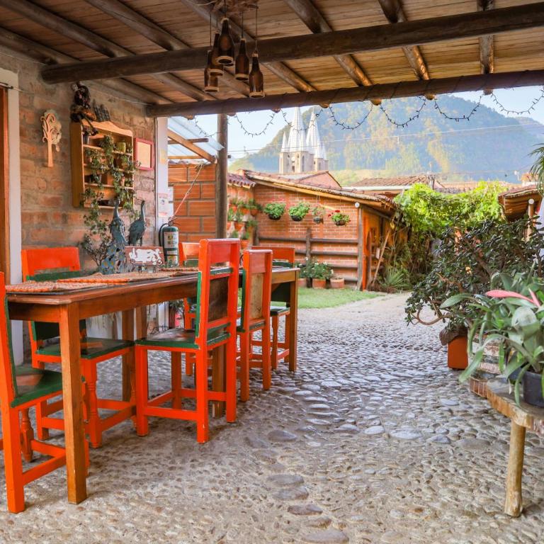 Hotel Kantarrana Urbana Jardin - Family Room with Terrace - 5