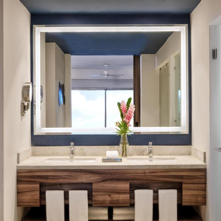 Dreams Puerto Morelos Resort & Spa - All Inclusive - Junior King Suite - 1