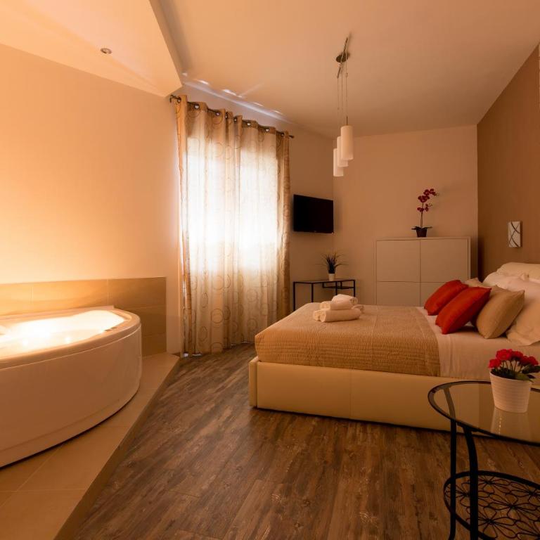 Luxury House Vaticano - Camera Queen con Vasca Idromassaggio - 10