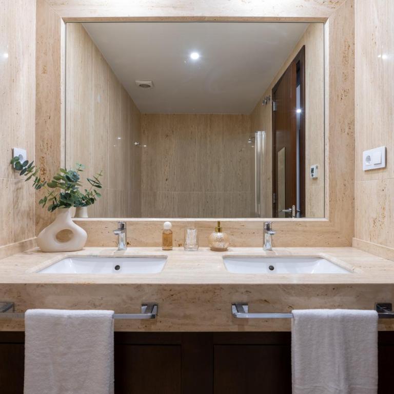 Apto Nueva Andalucía Puerto Banús Vigilancia 24h - Apartamento Deluxe de 2 dormitorios - 20