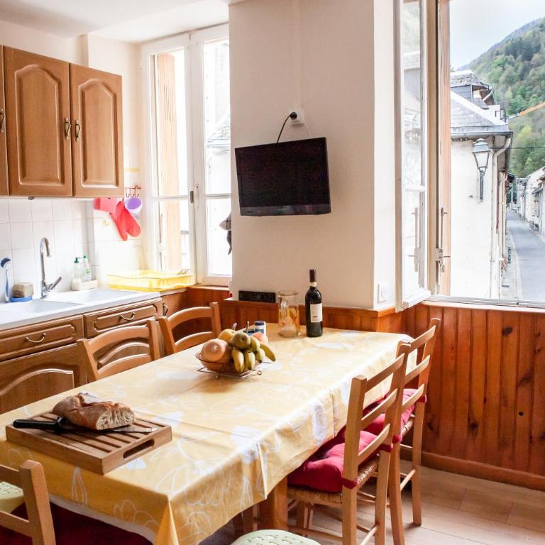 Le Chamayou - wifi - proche télécabine - centre Luchon - Apartamento de 2 dormitorios - 6