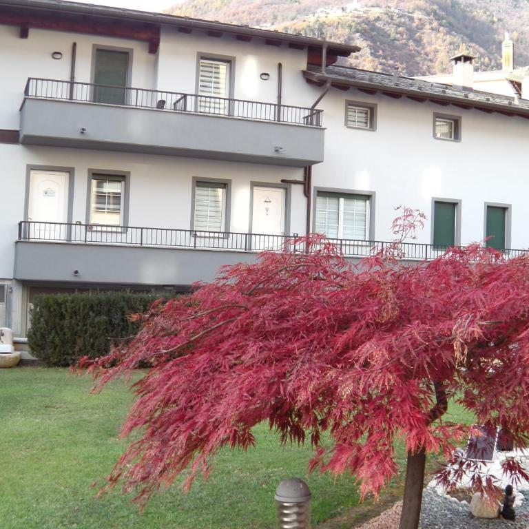APPARTAMENTO ACERO - 2 min walk to Bernina Express - 150metri - Maisonette - 1