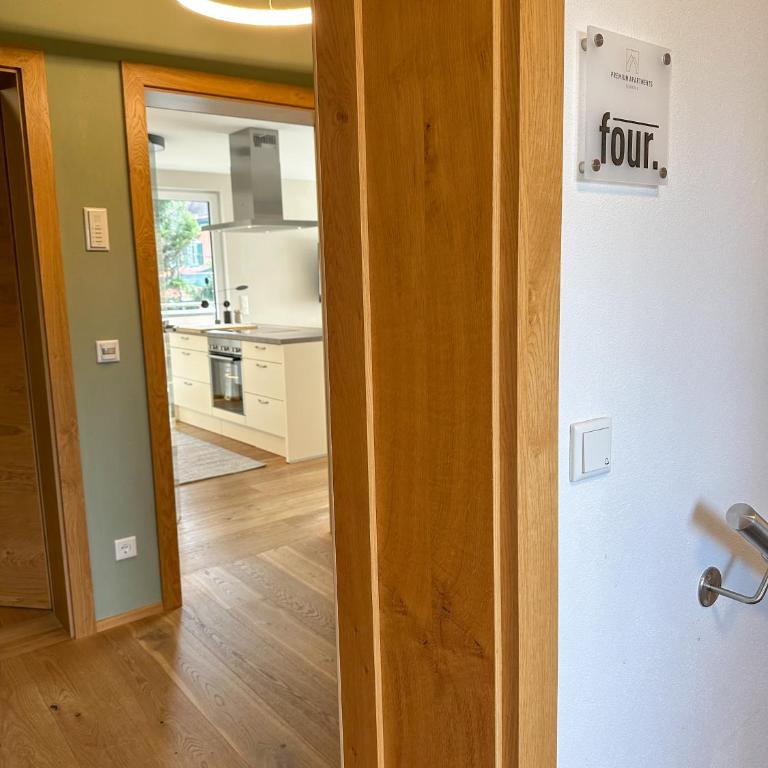 "FOUR" - Premium Apartments Seekirchen, Stilvolle 3-Zimmer Wohnung mit Balkon - Apartment mit 2 Schlafzimmern - 30
