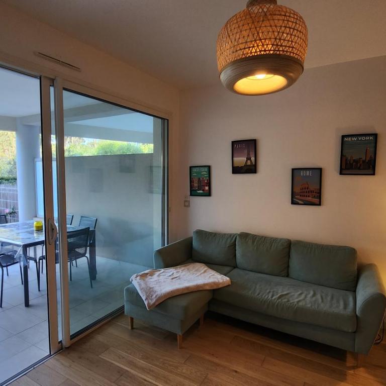 Appartement Calvi, Cœur de ville, plage à 300 m - Appartement 3 Chambres - 52