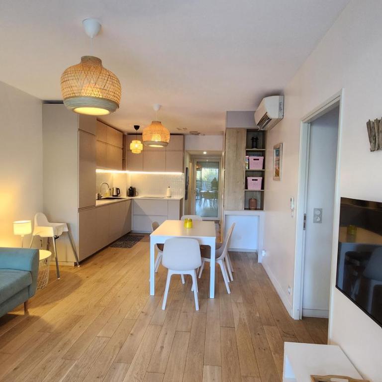 Appartement Calvi, Cœur de ville, plage à 300 m - Appartement 3 Chambres - 61