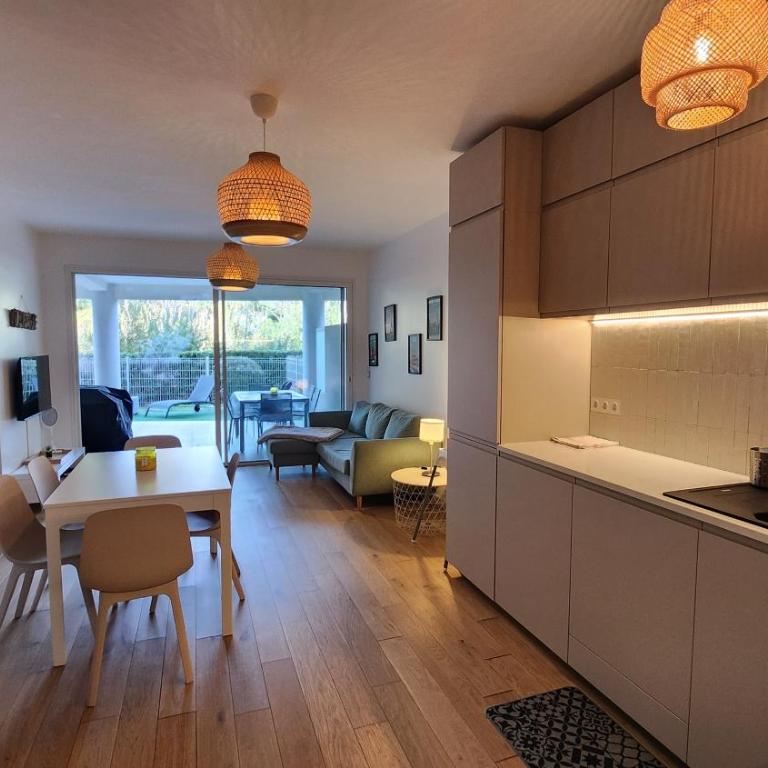 Appartement Calvi, Cœur de ville, plage à 300 m - Appartement 3 Chambres - 62