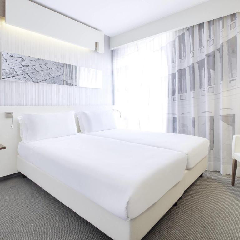 Ibis Styles Roma Eur - Camera Superior Doppia con Letti Singoli - 3