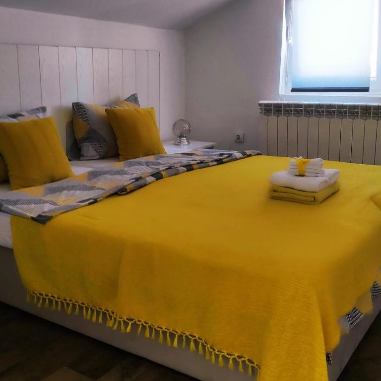 Two bedroom apartment STAR - Apartman sa 2 Spavaće Sobe - 1