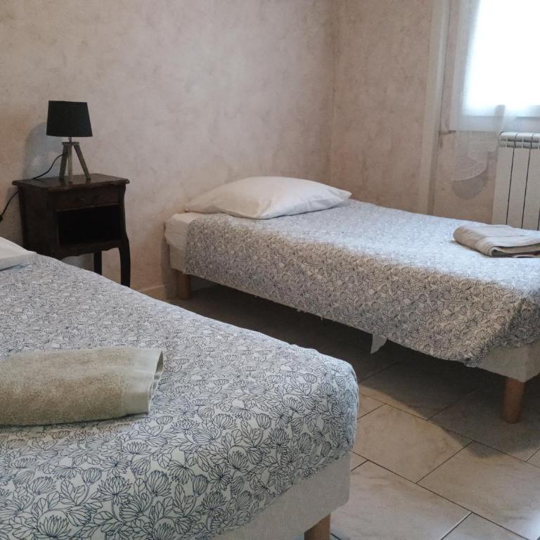 La Villa des Sorgues - Villa - 27