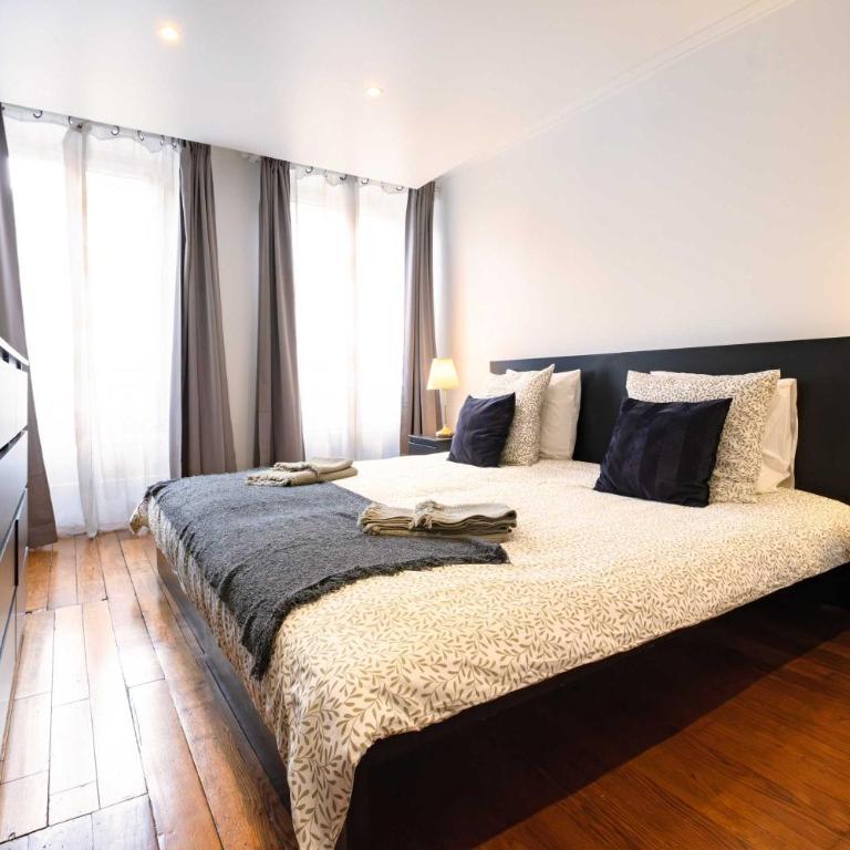 6 Guests Flat Champs Elysees 2 BDR - Apartment - 6