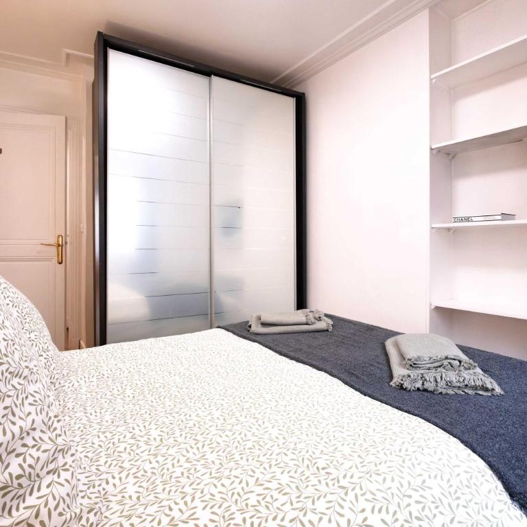 6 Guests Flat Champs Elysees 2 BDR - Apartment - 13