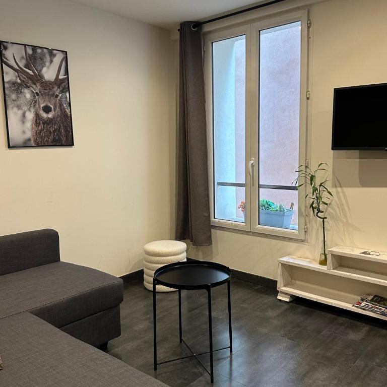 2 Pièces La Tour - Appartement 1 Chambre - 1