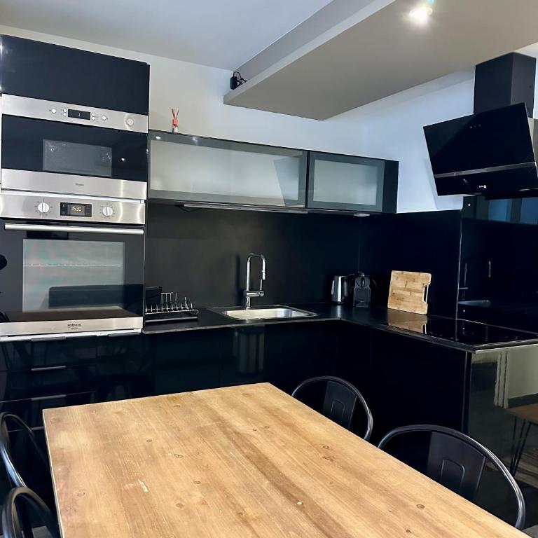 2 Pièces La Tour - Appartement 1 Chambre - 5