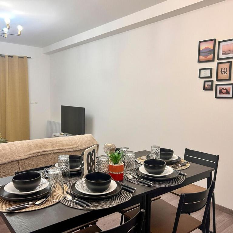 Appartement avec 2 chambres Jardin privé parking gratuit - Apartment mit 2 Schlafzimmern - 3