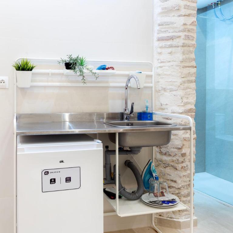 Cervantes Suites OnlyMalaga - Habitación Doble con baño privado - 33